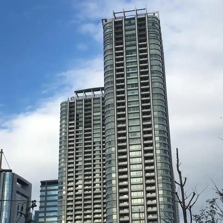 東京ツインパークスLEFT WING